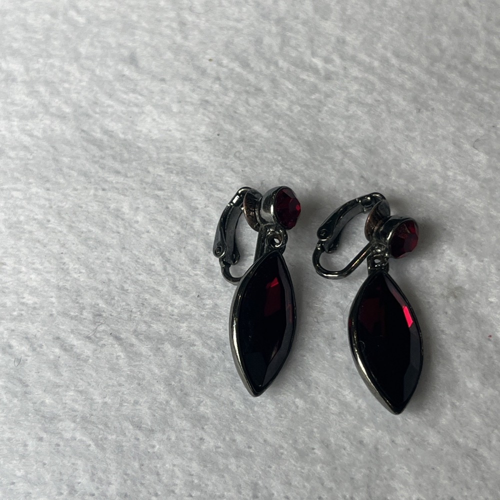 Vtg Signed Givenchy Clip On Earrings Gun Metal Faceted Red Crystal Drop Dangle